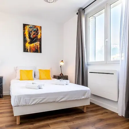 Esprit Marvel: 2 Chambres- Fibre- Balcon- Parking