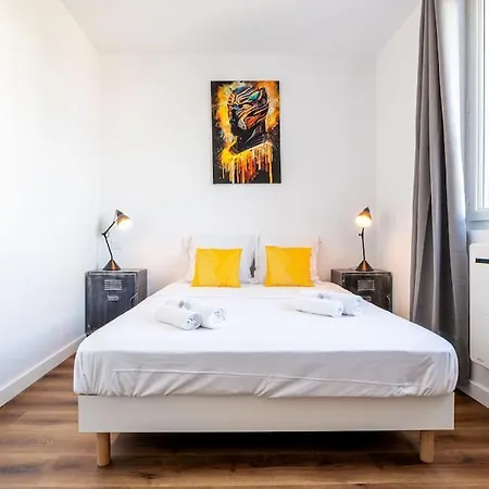 Daire Esprit Marvel: 2 Chambres- Fibre- Balcon- Parking