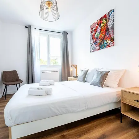 Esprit Marvel: 2 Chambres- Fibre- Balcon- Parking *